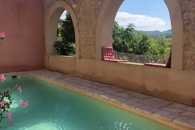 Image de Magnificent stone loft of 350 m2 with view near the Mediterranean Sea.