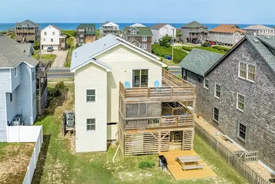 Image de Pluggers aussi | 441 m de la plage | Bain à remous | Nags Head