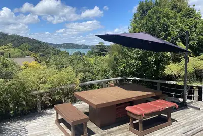 Image de Comme à la maison, ensoleillé, calme avec vue sur l'eau