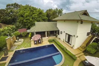 Image de Spacieux luxe 5 lit chambre villa avec piscine dans la station balnéaire de la baie de Samrong laguna
