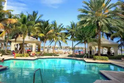 Image de Condo de luxe Intercostal à 5 minutes de la plage