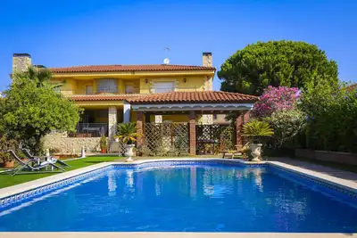 Image de Magnifica Villa avec piscine privée, proche de la plage