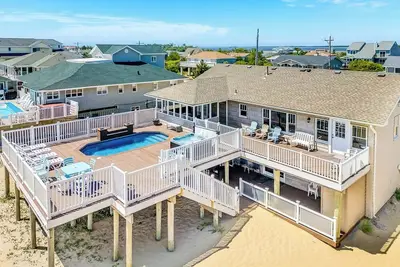 Image de Barking Sands | Front de mer | Chiens bienvenus, piscine privée, bain à remous