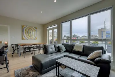 Image de The Penthouse on Herald - Magnifique patio privé, parking sécurisé gratuit
