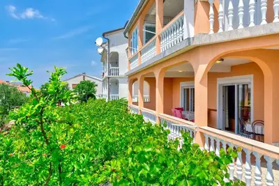 Image de Appartement de vacances Crikvenica pour 2 - 6 personnes avec 3 chambres à coucher - Appartement de v