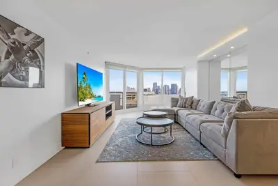 Image de Sapphire on the Bay - Deux Chambres Appartement, Couchages 4