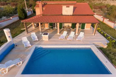 Image de Villa Dea - Villa de luxe avec piscine extérieure