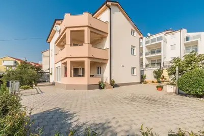 Image de Appartement de vacances Crikvenica pour 2 - 5 personnes avec 2 chambres à coucher - Appartement de v