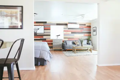 Image de Lakeview Terrace Double Queen Studio!