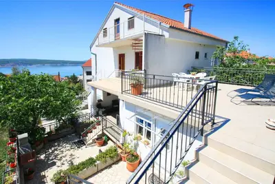 Image de Appartement de vacances Crikvenica pour 2 - 10 personnes avec 4 chambres à coucher - Appartement de