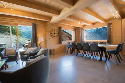 Image de Chalet 14 personnes dans Chalet Bois 4 étoiles