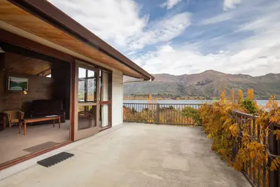 Image de Escapade au bord du lac - Wanaka Holiday Bach