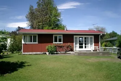 Image de Cottage près du lac Taupo sur la rivière Tauranga Taupo
