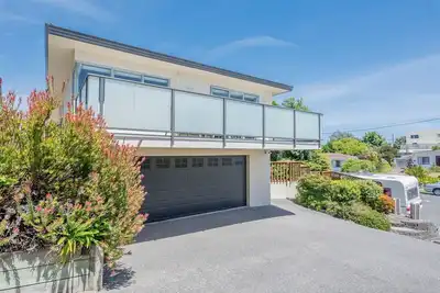 Image de Sun on Seaview - Maison de vacances à la plage de Paraparaumu