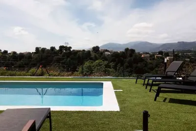 Image de [Nouveau] Plein soleil, piscine, Bbq, pétanque, vue panoramique
