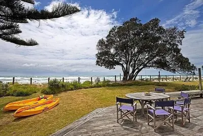 Image de Carmens Beachside Bach - Waihi Beach Bach