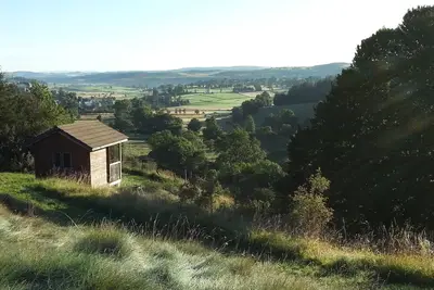 Image de Chalet-bungalow bois \"Anaïs\" 2 personnes avec vue incroyable sur l'Aubrac