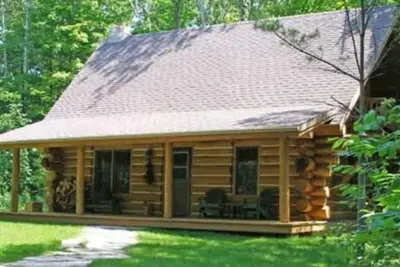 Image de Chalet en bois rond Egg Harbor, comté de Door