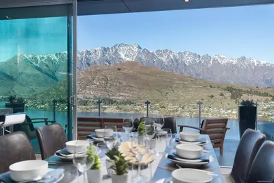 Image de Remarquable Queenstown Lake House