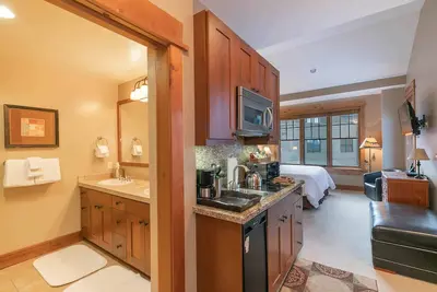 Image de Studio près du lac Tahoe à partir de 169 $ / nt
