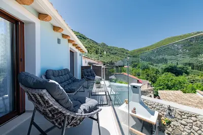 Image de Amelia maison en pierre - 2br \/ 2. 5ba maissonete