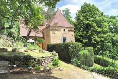 Image de Gîte de caractère à Sarlat:  propriété du XVIIIème, à 1, 7km de la cité médiévale