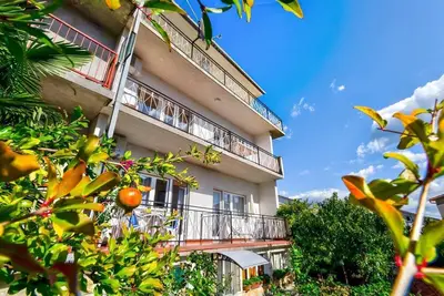 Image de Appartement de vacances Crikvenica pour 2 - 5 personnes avec 3 chambres à coucher - Appartement de v