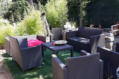 Image de maison climatisès 4 chambres avec jardin