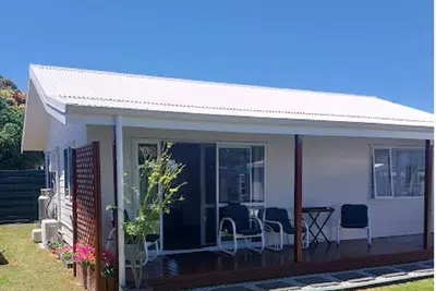 Image de Escapade ensoleillée récemment construite