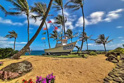 Image de Nouveau! Condo w / Lanai-au début de la route de Hana!
