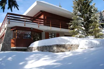 Appart 10 pers 150 m2 dans chalet avec jardin près des pistes et du centre