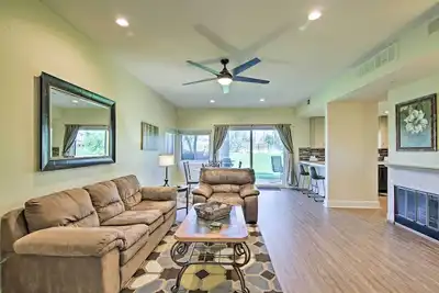 Image de Nouveau! Cathedral City Resort Condo sur un parcours de golf!