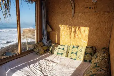 Image de Studio Troglodyte avec vue mer
