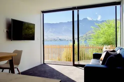 Une vue imprenable sur la maison du lac - 1a