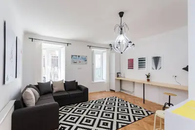 Image de Appartement d'une chambre, situé dans le coeur du vieux Tbilissi