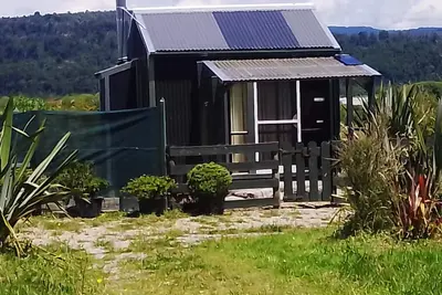 Image de Vue sur la vallée de la rivière Ahaura à quelques pas de Bach