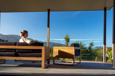 Image de Maison de qualité avec plage magnifique et vues magiques