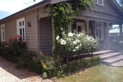 Image de Martinborough's Quaff Cottage