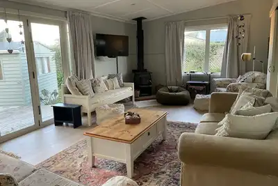 Image de Kairakau Hideaway près de la plage!