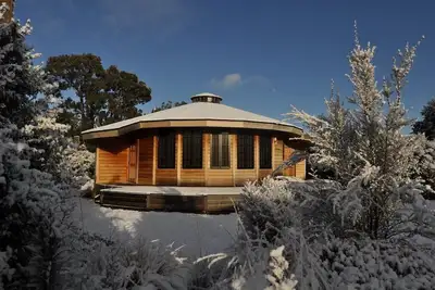 Image de Mangawhero - Chalet de style yourte moderne, Ohakune
