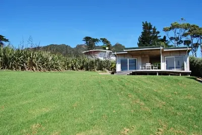 Ocean Beach Hideaway + Chalet
