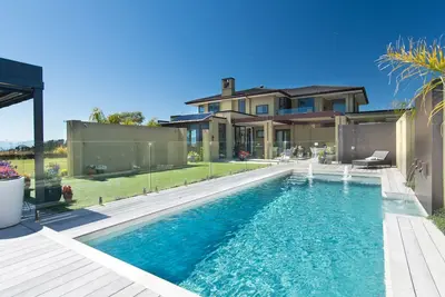 Image de Ansarli Villa - Stunning Villa overlooking the Moutere inlet