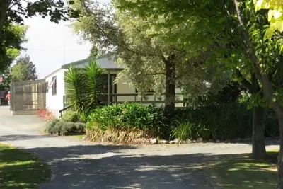 Image de Pavillon côtier avec jardin et parc