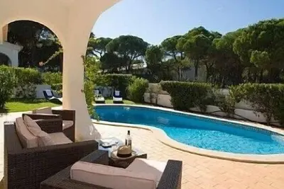 Image de Belle villa de 6 chambres Pinecliffs avec piscine privée