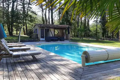 Image de Maison de caractère avec piscine privée  dans le Périgord Pourpre