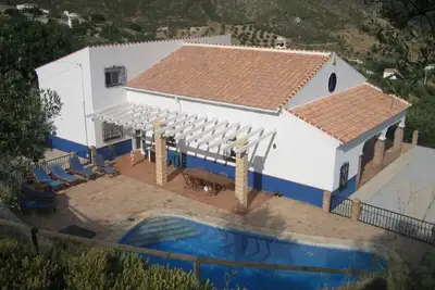 Beautiful spacious villa with fantastic with private pool