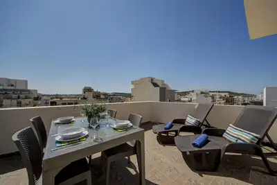 Image de Private Apartment with Lovely Balcony