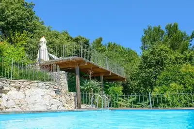Image de Villa de luxe, piscine privée chauffée, emplacement à flanc de colline, vues spectaculaires sur la mer
