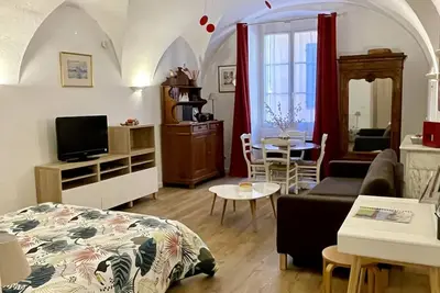 Appartement de charme dans la citadelle de Bastia. 3 étoiles