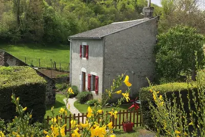Image de Gîte de la rivière maison indépendante 2 personnes à Groire 63790 Murol